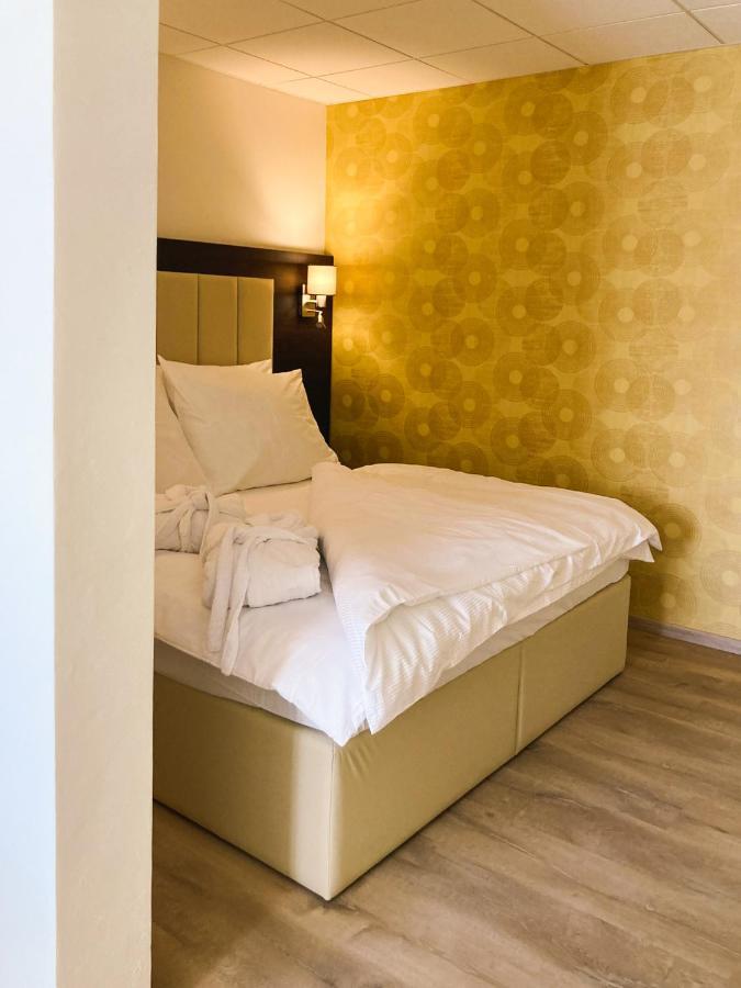 Hotel Slunny Dvur Jeseník Buitenkant foto