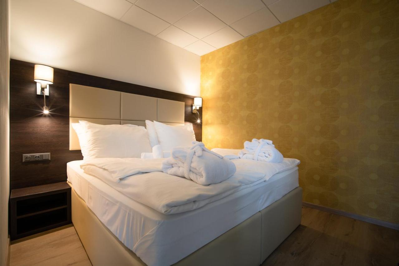 Hotel Slunny Dvur Jeseník Buitenkant foto